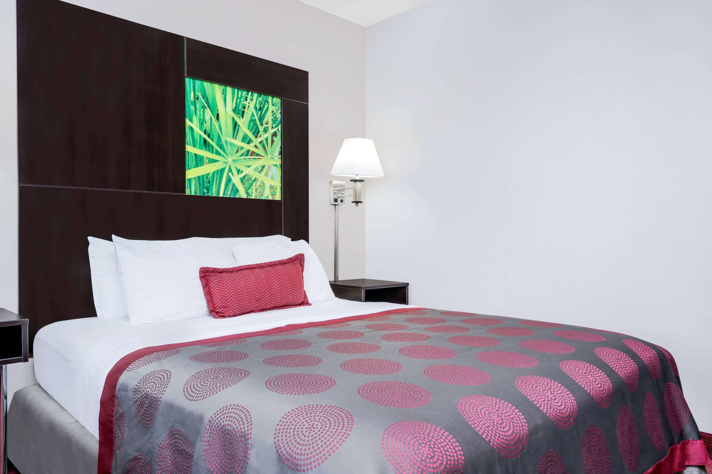 Ramada By Wyndham Minneapolis Golden Valley Εξωτερικό φωτογραφία
