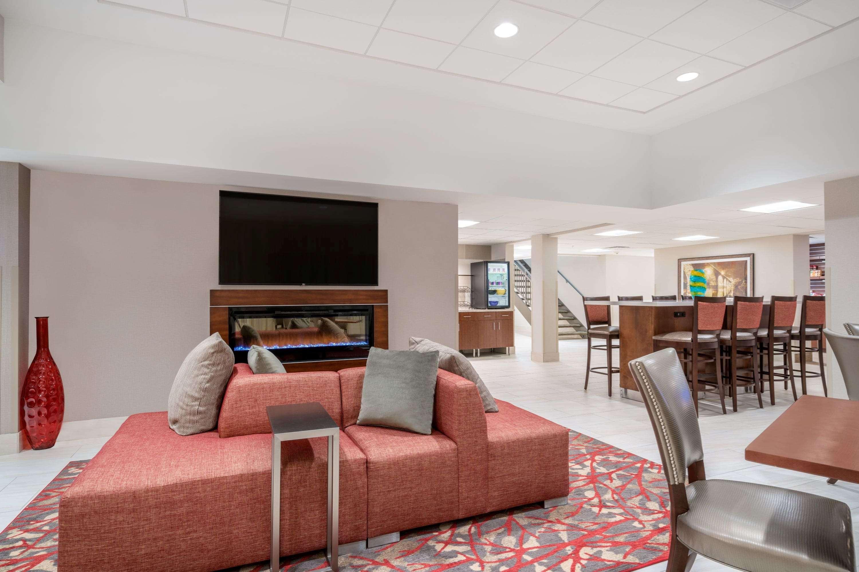 Ramada By Wyndham Minneapolis Golden Valley Εξωτερικό φωτογραφία