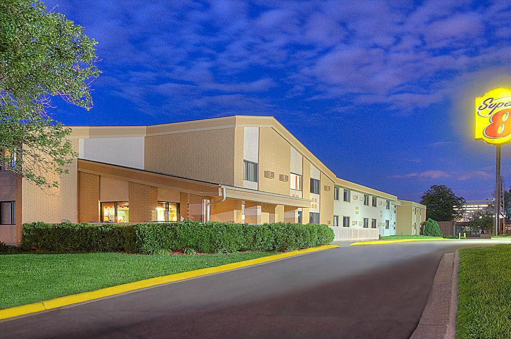 Ramada By Wyndham Minneapolis Golden Valley Εξωτερικό φωτογραφία
